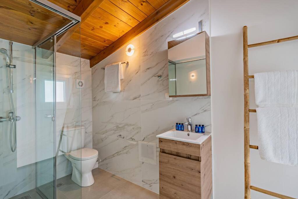 Pánormos Sofia Suite, A Seafront Hideaway ! מראה חיצוני תמונה