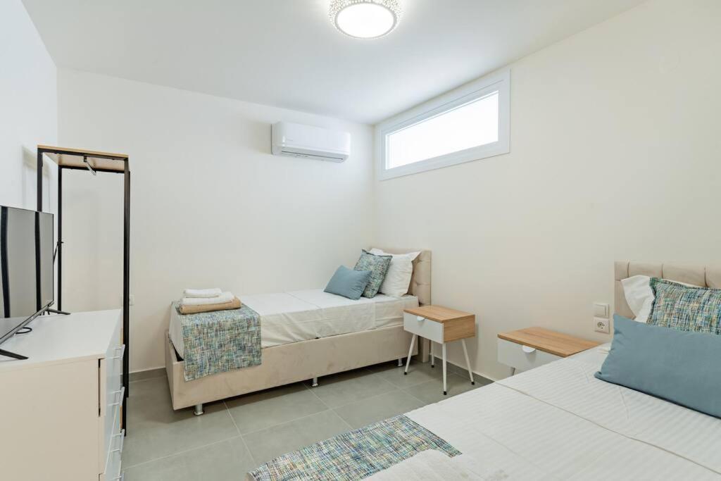 Pánormos Sofia Suite, A Seafront Hideaway ! מראה חיצוני תמונה